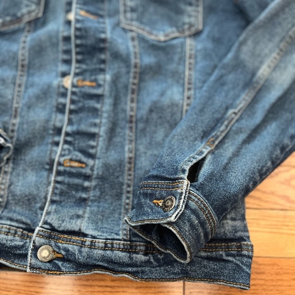 [M] Zara Man Dark Wash Blue Denim Trucker Jacket Button Stretch - Picture 3 of 8